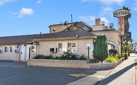 Holly Park Motel Near Lax